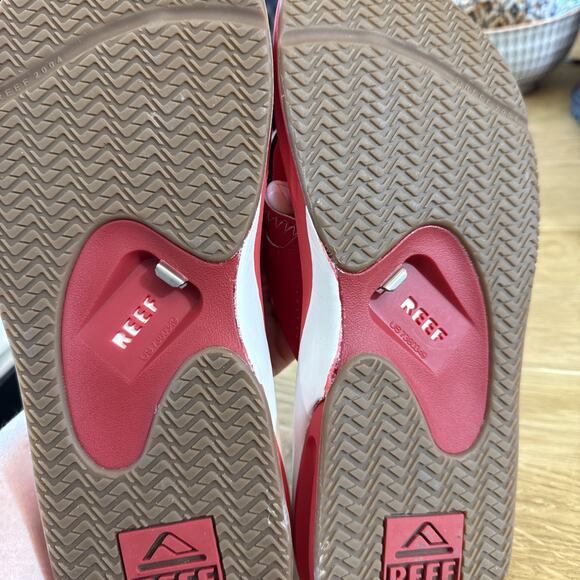 Men\'s REEF St. Louis Cardinals Fanning Bottle Opener Sandals Size 9 main image 4